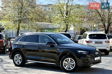 Внедорожник / Кроссовер Audi Q5 2022 в 