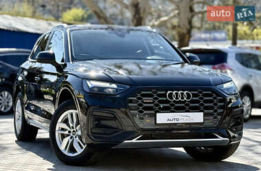 Внедорожник / Кроссовер Audi Q5 2022 в 