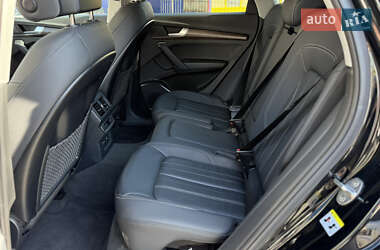 Внедорожник / Кроссовер Audi Q5 2022 в 