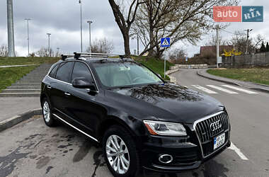 Позашляховик / Кросовер Audi Q5 2015 в 