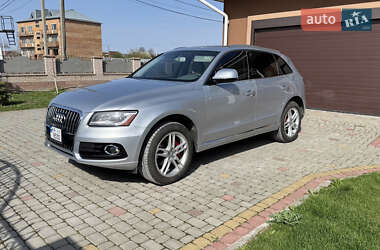 Позашляховик / Кросовер Audi Q5 2017 в 