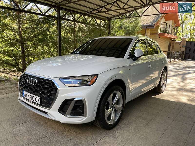 Внедорожник / Кроссовер Audi Q5 2023 в 