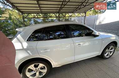 Внедорожник / Кроссовер Audi Q5 2023 в 