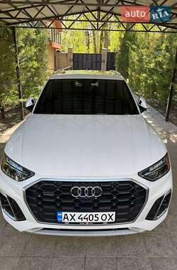 Внедорожник / Кроссовер Audi Q5 2023 в 