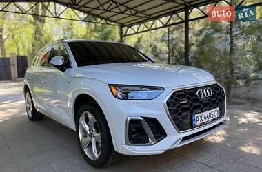 Внедорожник / Кроссовер Audi Q5 2023 в 