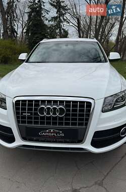 Внедорожник / Кроссовер Audi Q5 2010 в 