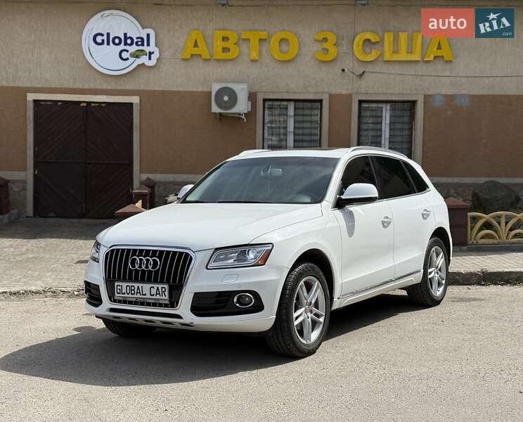 Внедорожник / Кроссовер Audi Q5 2016 в 