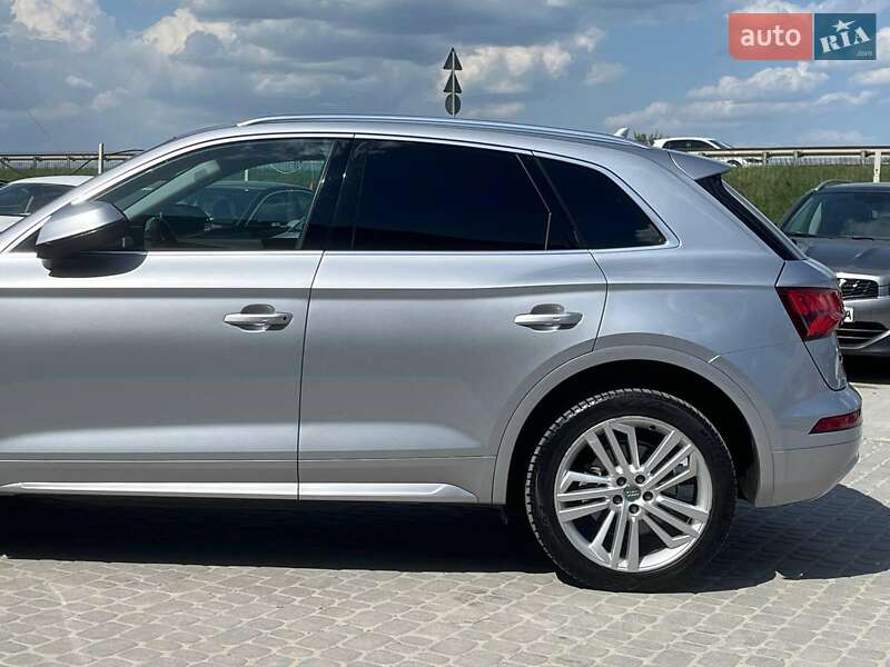 Внедорожник / Кроссовер Audi Q5 2017 в Львове