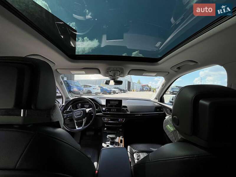 Внедорожник / Кроссовер Audi Q5 2017 в Львове