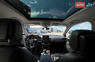 Внедорожник / Кроссовер Audi Q5 2017 в 