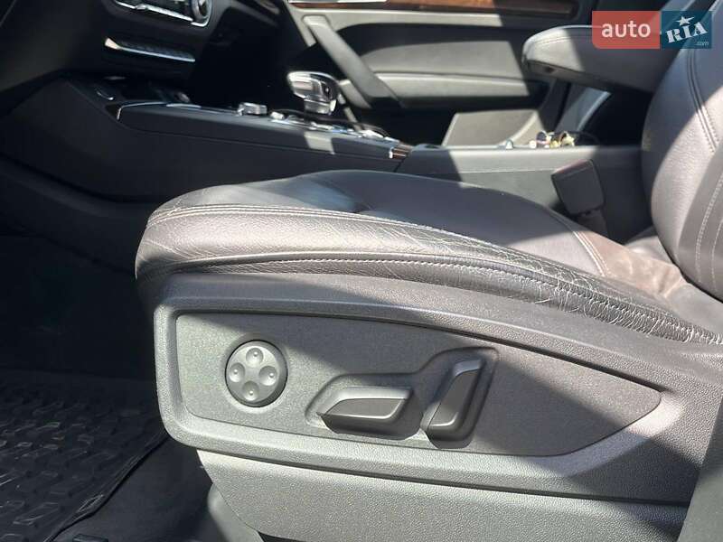 Внедорожник / Кроссовер Audi Q5 2017 в Львове