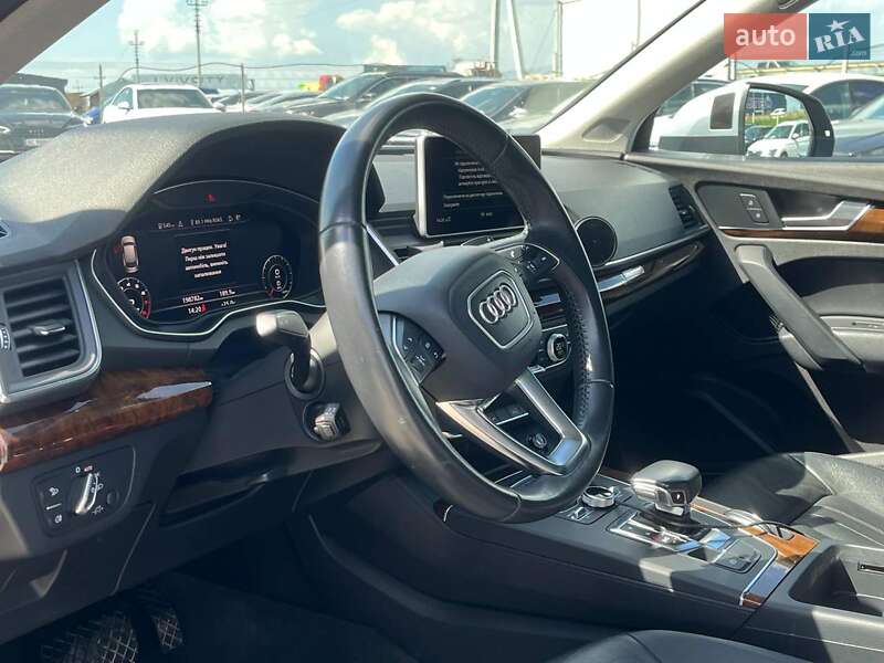 Внедорожник / Кроссовер Audi Q5 2017 в Львове