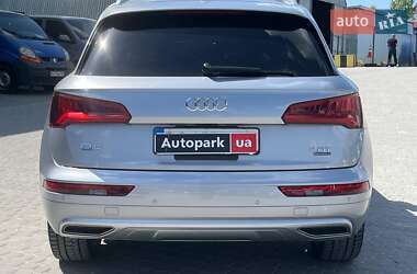 Внедорожник / Кроссовер Audi Q5 2017 в 