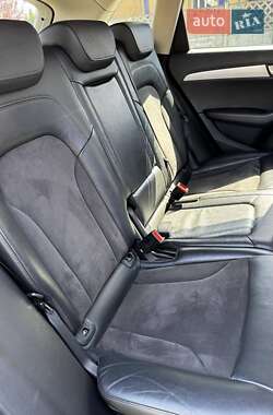 Внедорожник / Кроссовер Audi Q5 2012 в 
