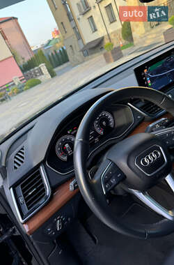 Внедорожник / Кроссовер Audi Q5 2020 в 