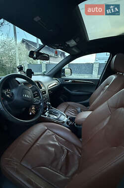 Внедорожник / Кроссовер Audi Q5 2010 в 