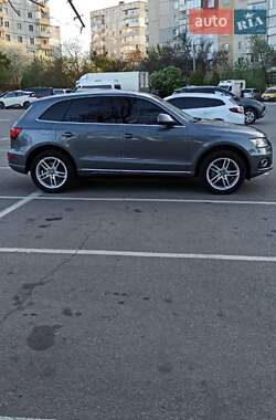 Позашляховик / Кросовер Audi Q5 2013 в 