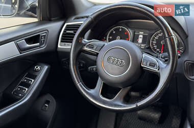 Позашляховик / Кросовер Audi Q5 2015 в 