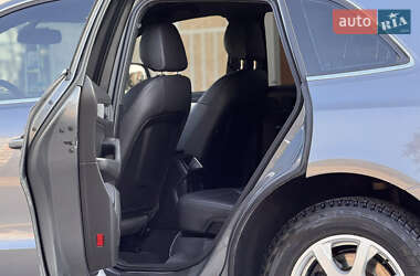 Позашляховик / Кросовер Audi Q5 2015 в 