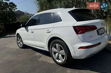 Позашляховик / Кросовер Audi Q5 2019 в 