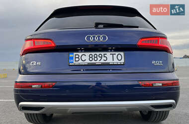 Внедорожник / Кроссовер Audi Q5 2017 в 