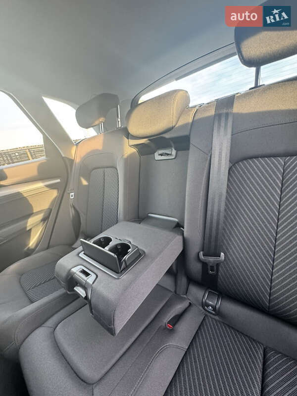 Позашляховик / Кросовер Audi Q5 2021 в Києві