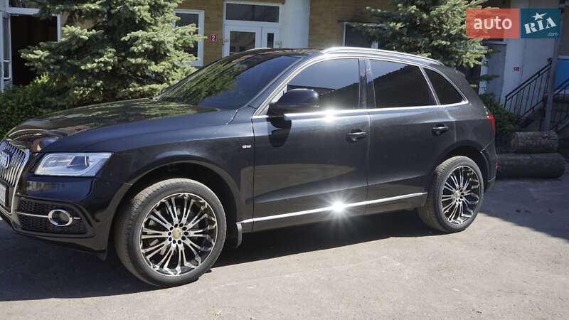 Внедорожник / Кроссовер Audi Q5 2014 в Конотопе