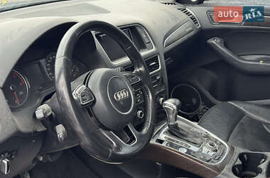Позашляховик / Кросовер Audi Q5 2015 в 