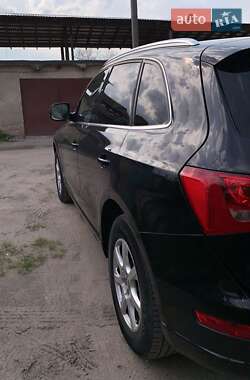 Внедорожник / Кроссовер Audi Q5 2011 в 