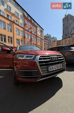 Внедорожник / Кроссовер Audi Q5 2017 в 