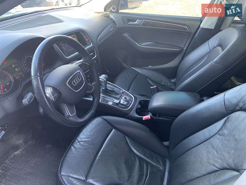 Позашляховик / Кросовер Audi Q5 2015 в Львові