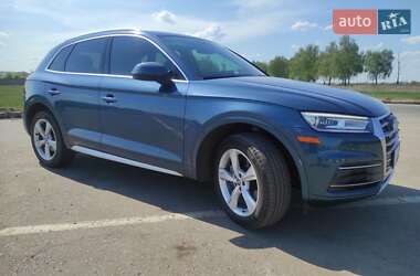 Позашляховик / Кросовер Audi Q5 2017 в 