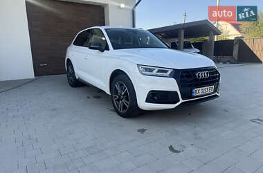 Позашляховик / Кросовер Audi Q5 2019 в 