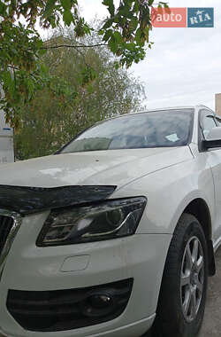 Внедорожник / Кроссовер Audi Q5 2010 в 