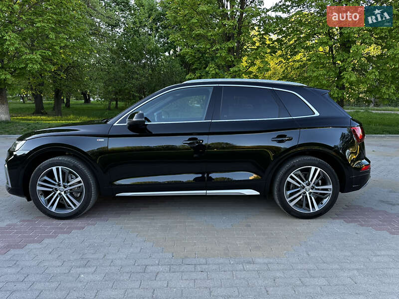 Внедорожник / Кроссовер Audi Q5 2022 в Тернополе