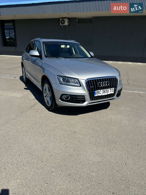 Позашляховик / Кросовер Audi Q5 2015 в Львові