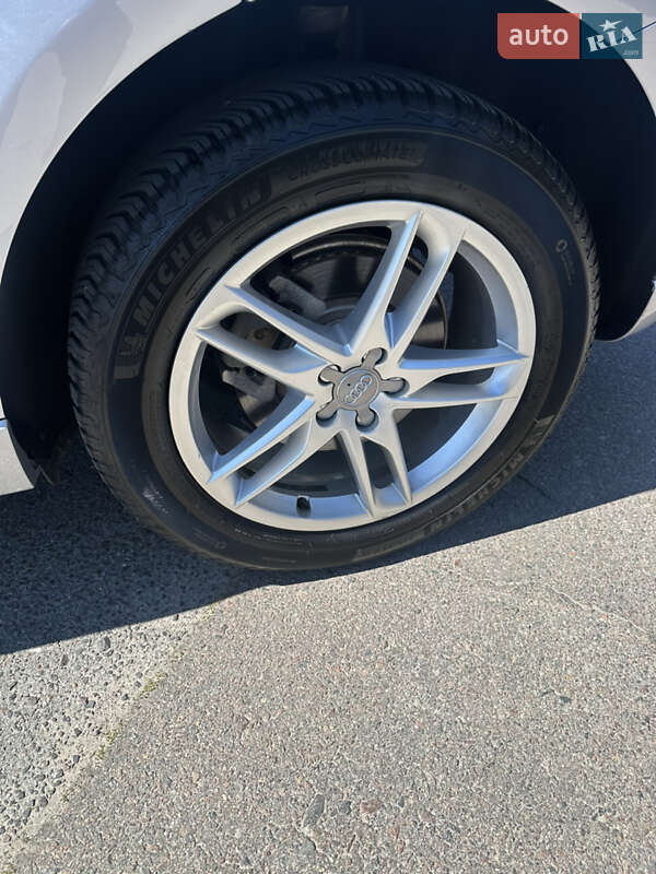 Позашляховик / Кросовер Audi Q5 2015 в Львові