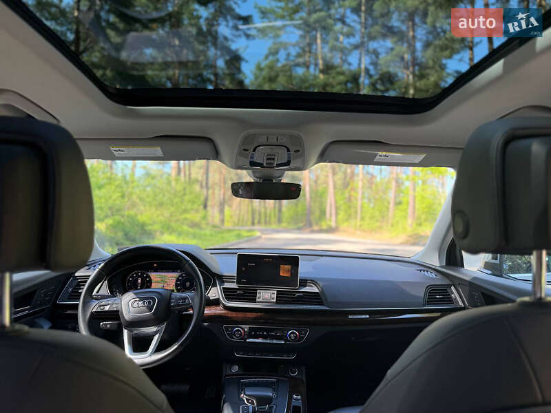 Позашляховик / Кросовер Audi Q5 2018 в Новояворівську