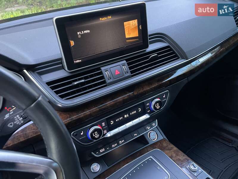 Позашляховик / Кросовер Audi Q5 2018 в Луцьку