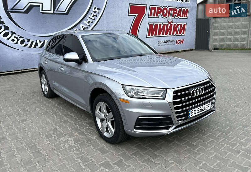Внедорожник / Кроссовер Audi Q5 2017 в Хмельницком