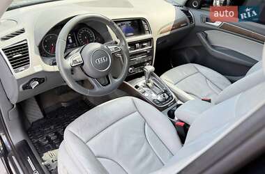 Внедорожник / Кроссовер Audi Q5 2015 в 