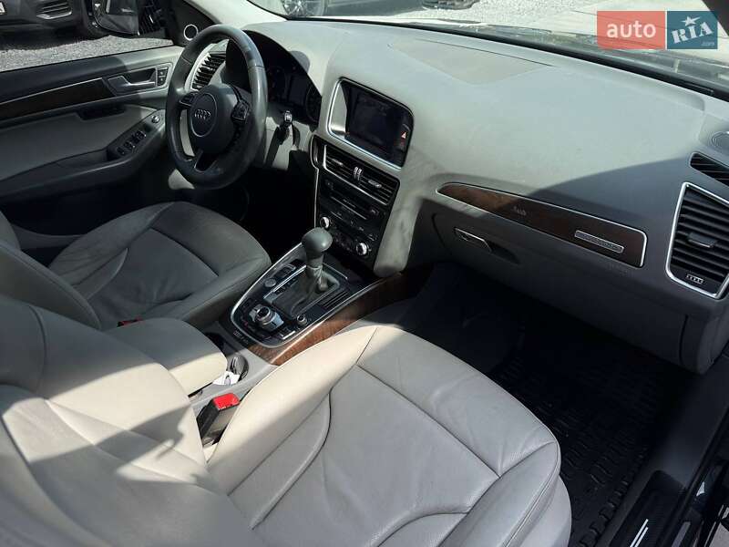 Внедорожник / Кроссовер Audi Q5 2015 в Ровно