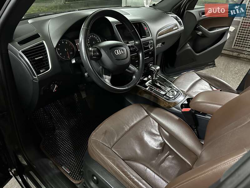 Внедорожник / Кроссовер Audi Q5 2013 в Луцке
