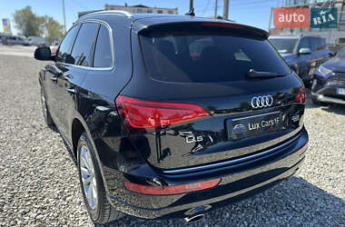 Внедорожник / Кроссовер Audi Q5 2016 в 