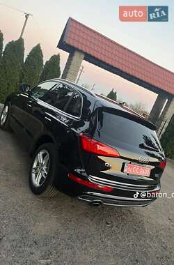 Внедорожник / Кроссовер Audi Q5 2015 в 
