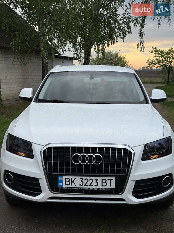Внедорожник / Кроссовер Audi Q5 2013 в 