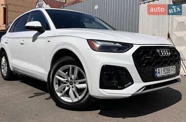 Позашляховик / Кросовер Audi Q5 2022 в 