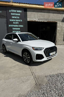 Позашляховик / Кросовер Audi Q5 2022 в 