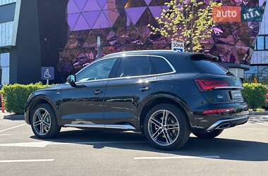 Внедорожник / Кроссовер Audi Q5 2020 в 