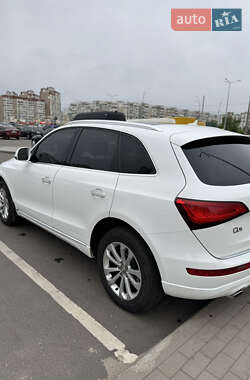 Внедорожник / Кроссовер Audi Q5 2015 в 
